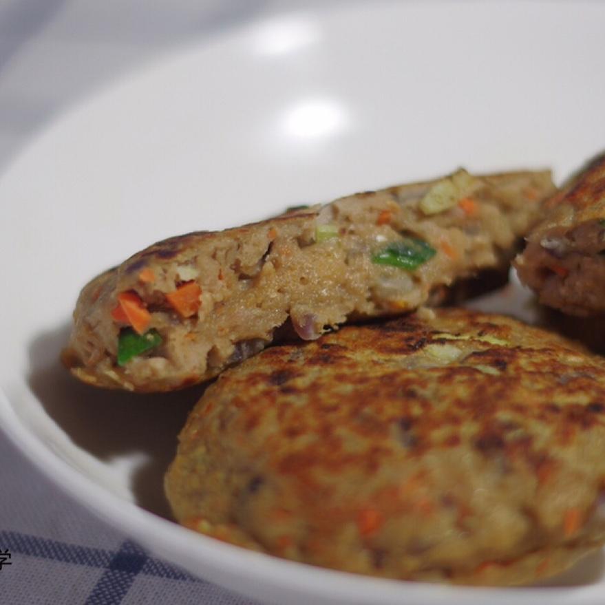 肉多汁的快手汉堡牛肉饼