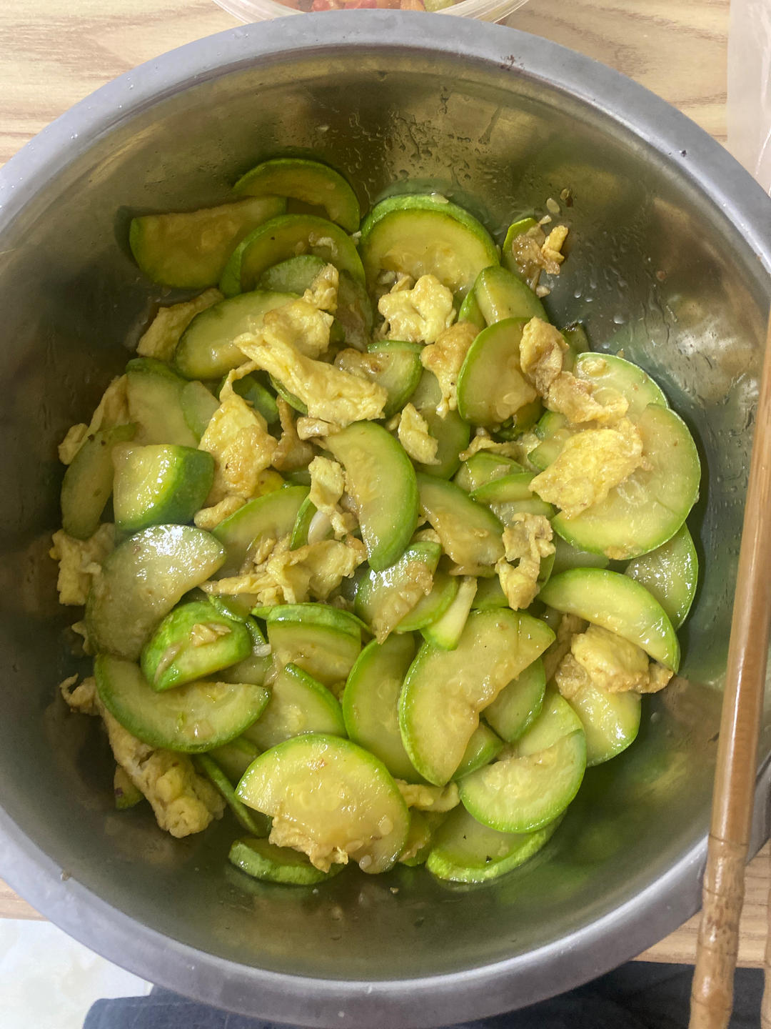 清香的西葫芦炒鸡蛋