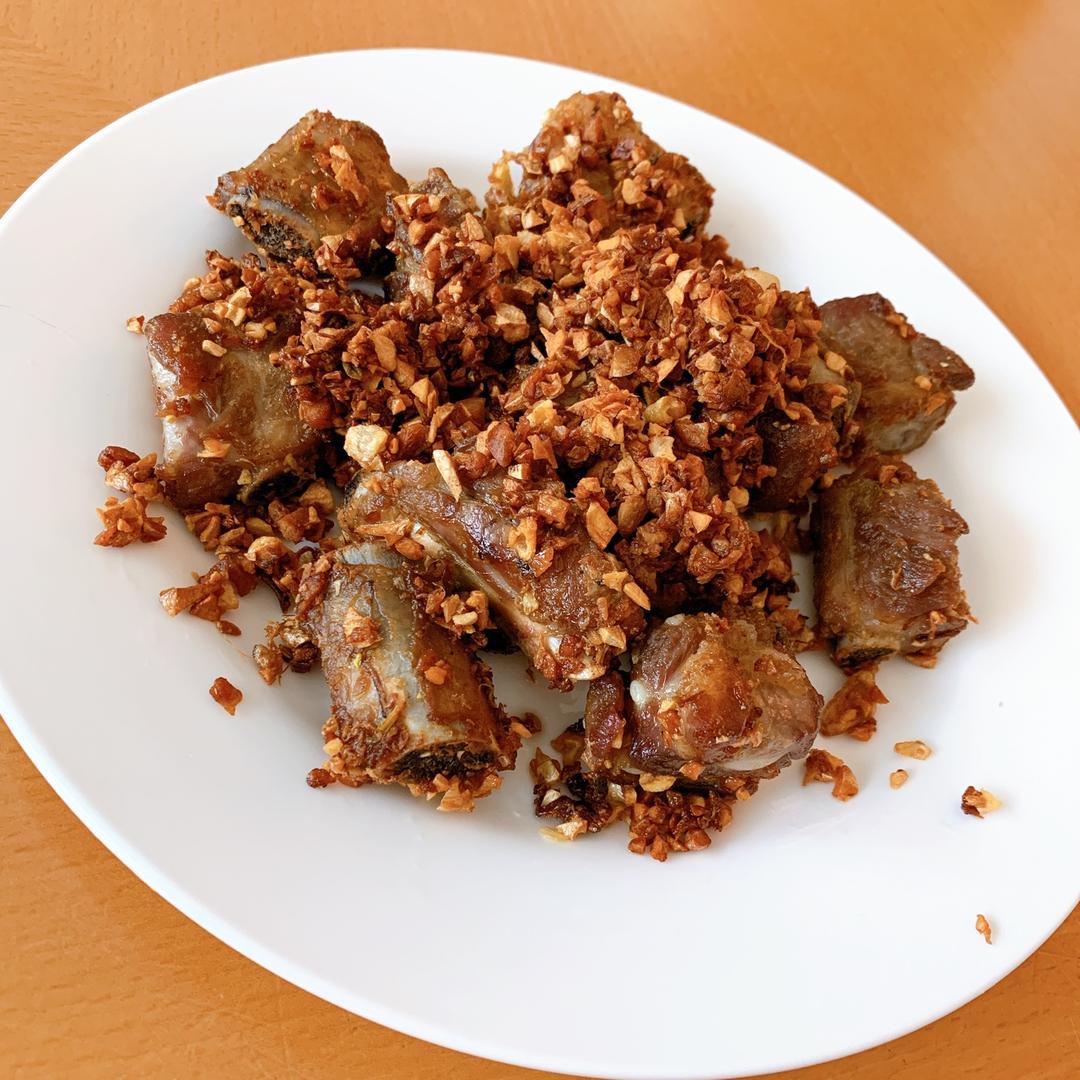 金牌蒜香排骨