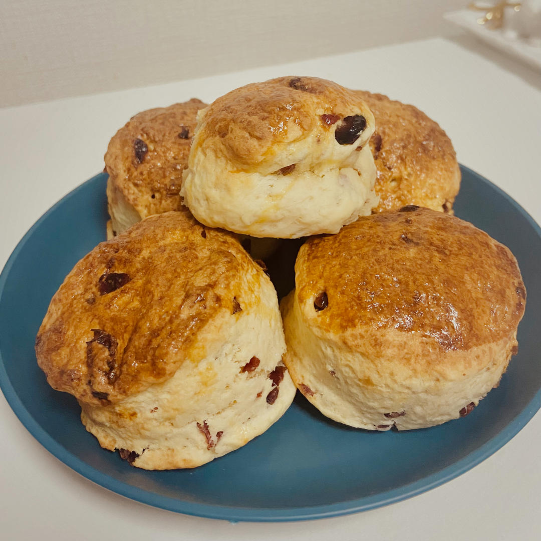 一定要尝试！爆炸好吃的！淡奶司康！【空气炸锅司康】