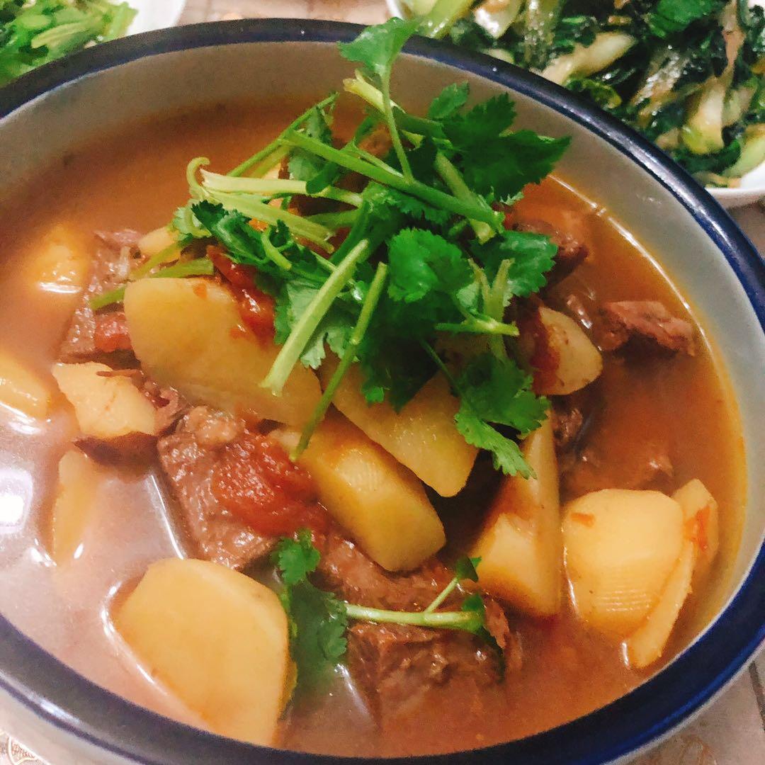 番茄土豆炖牛腩