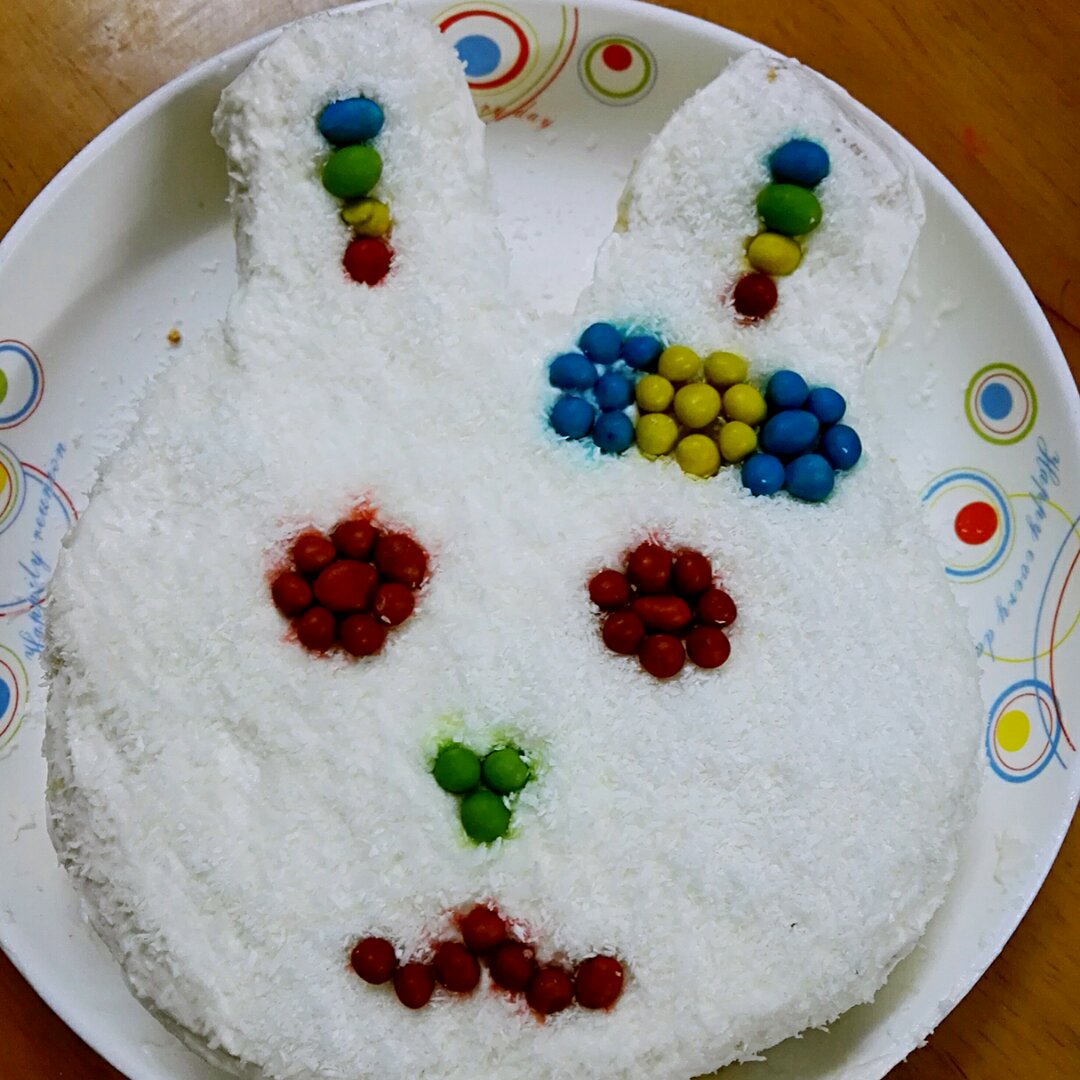 小兔生日蛋糕