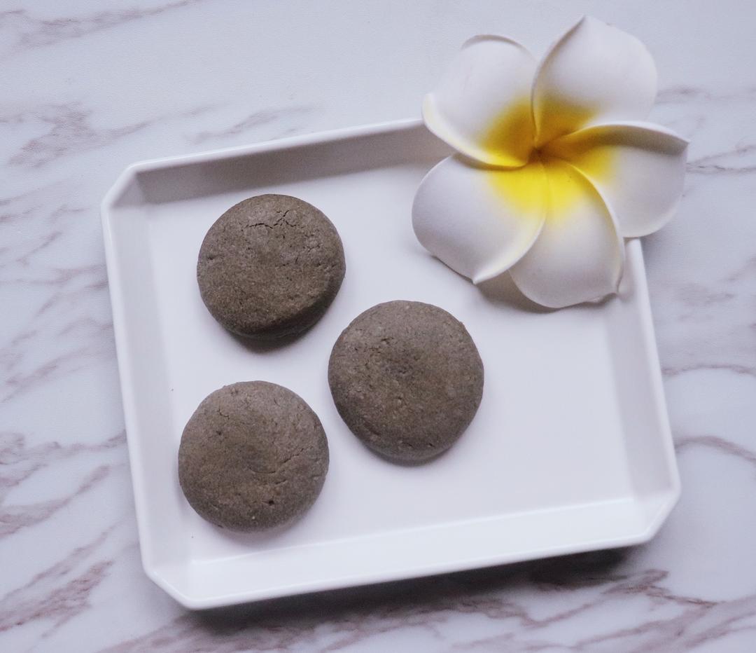 入口即化的黑芝麻饼干