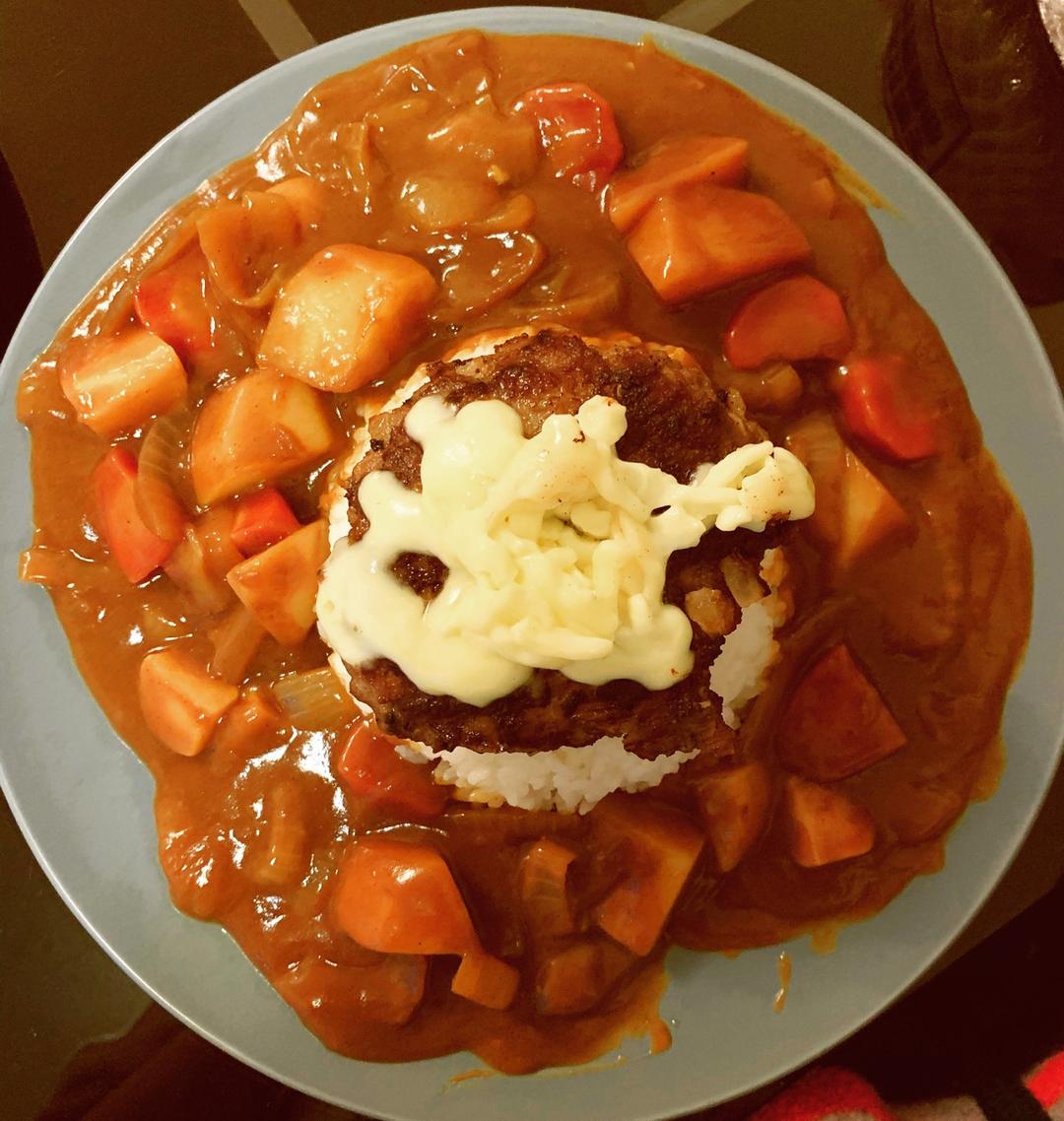 芝士汉堡肉咖喱饭