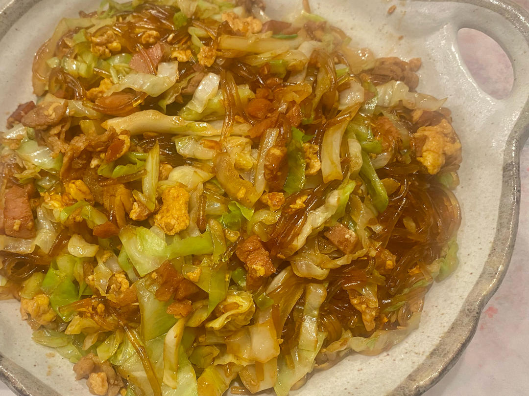 卷心菜炒红薯粉