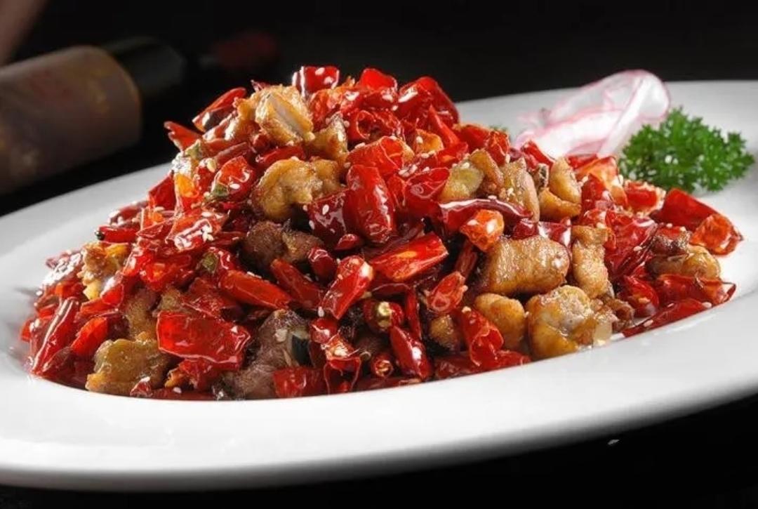 辣子鸡•准备中（四川十大名菜）的做法