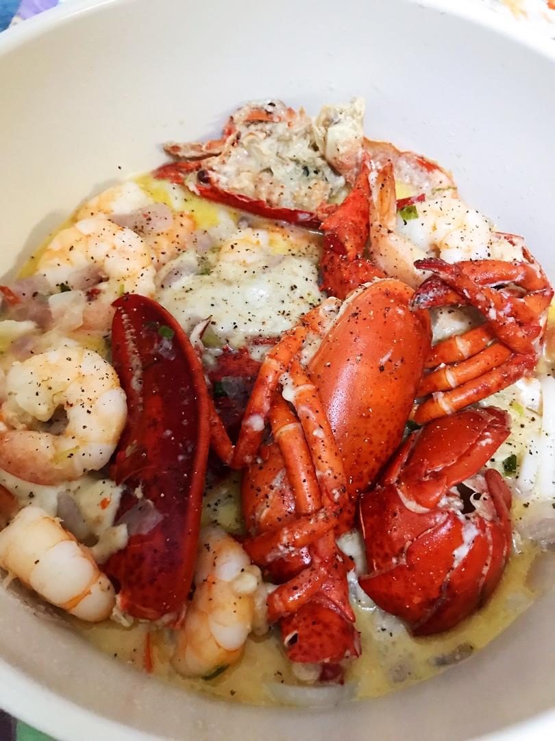 嗷呜嘟吧做的奶油龙虾伊面