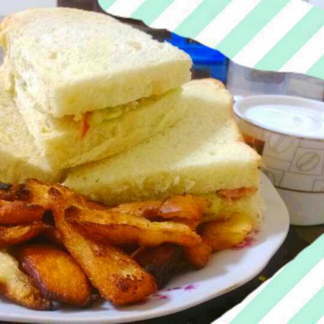 鸡蛋土豆泥三明治