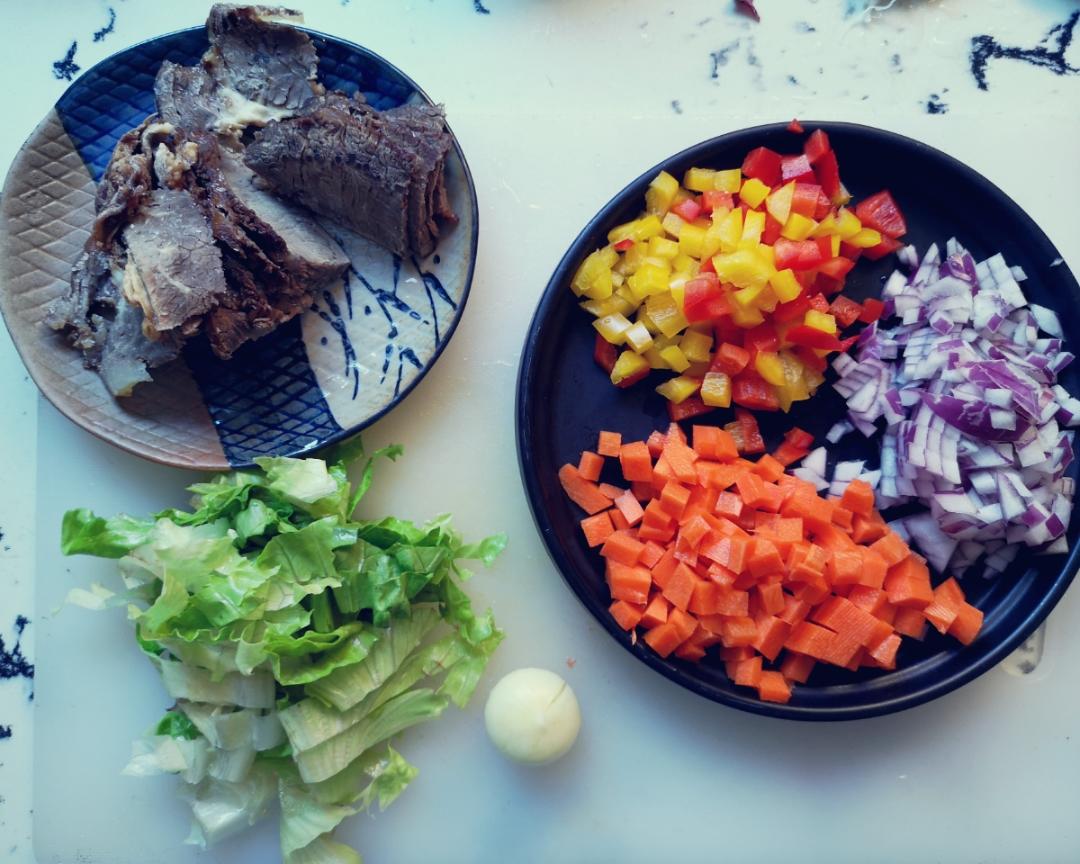 减脂餐：卤牛肉全麦意面的做法 步骤1