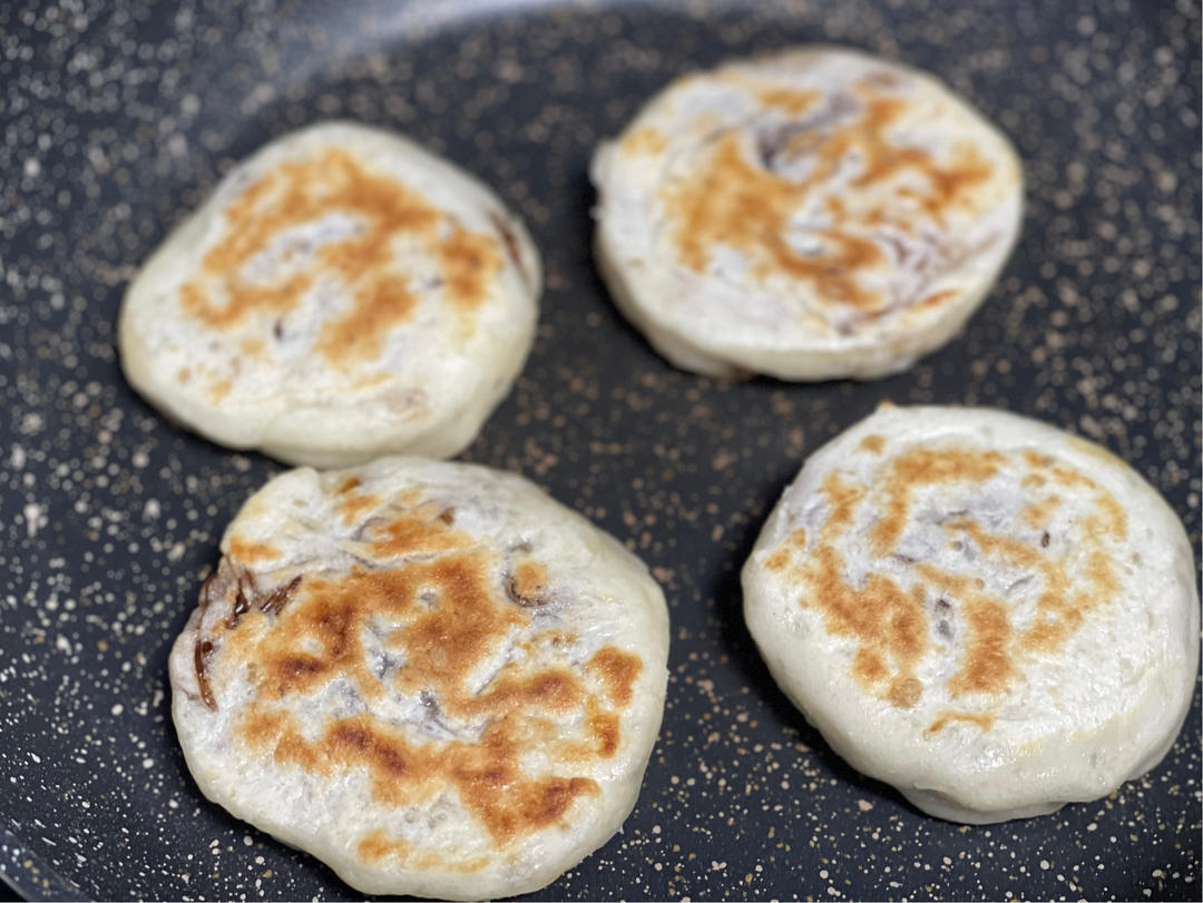 超喧软的馅饼，冷了也不会变硬，全程不用揉面