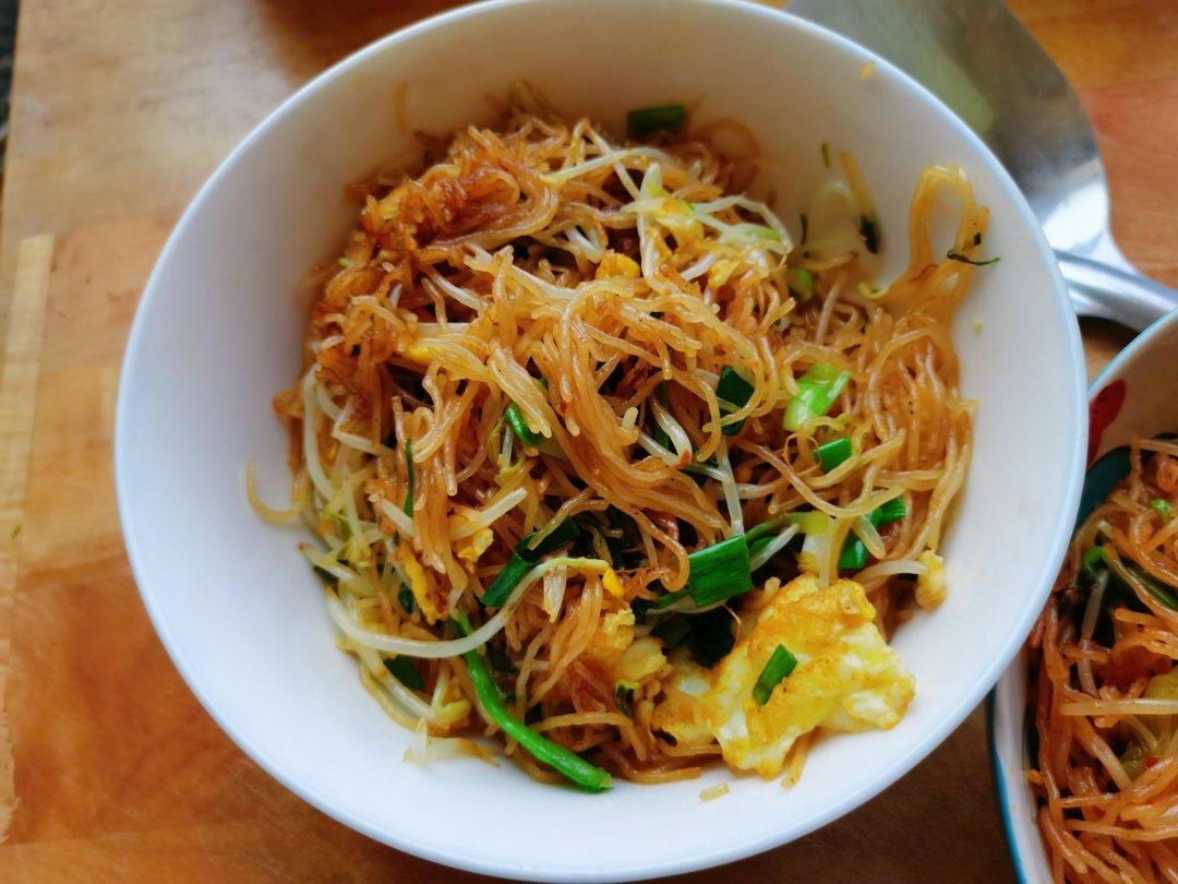 鸡蛋炒米粉，正确泡发干米粉，不碎、不坨、不粘锅、口感Q弹