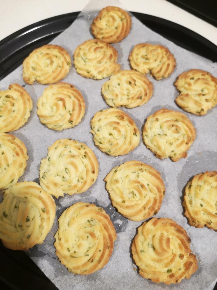 葱油曲奇vs万年青