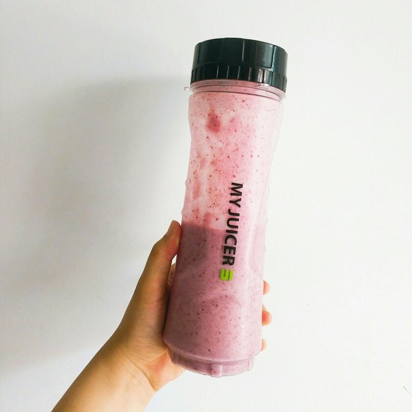 榨汁机食谱『香蕉杨梅沙冰』