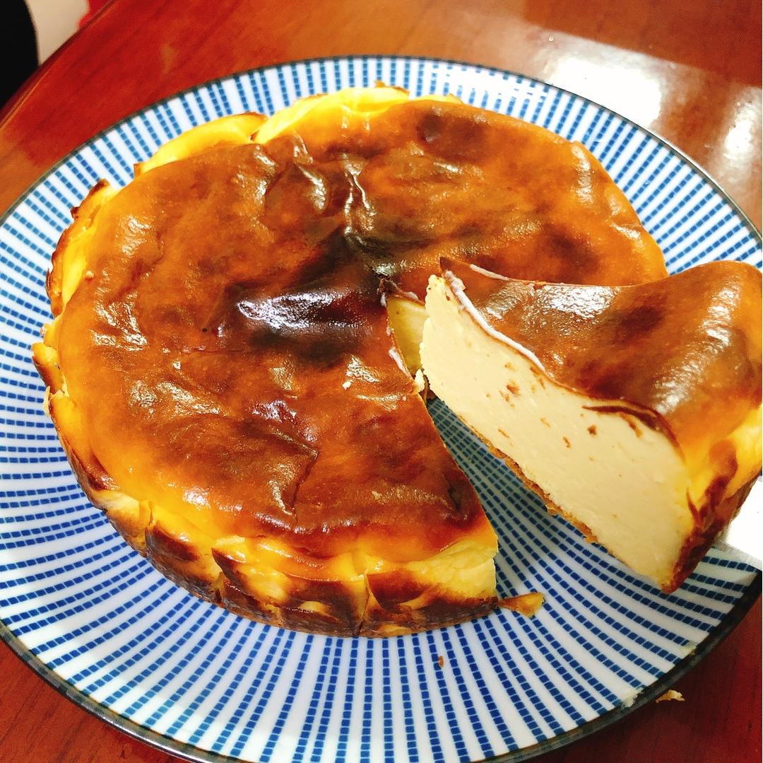 巴斯克式烤芝士蛋糕[超简单][搬运]