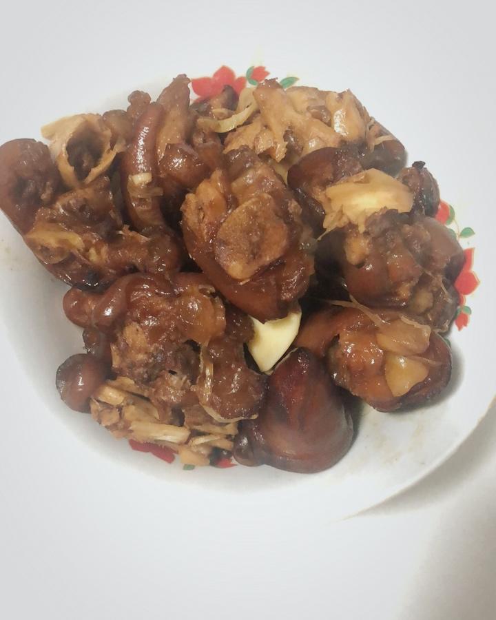 老丁的私房菜－红烧猪蹄