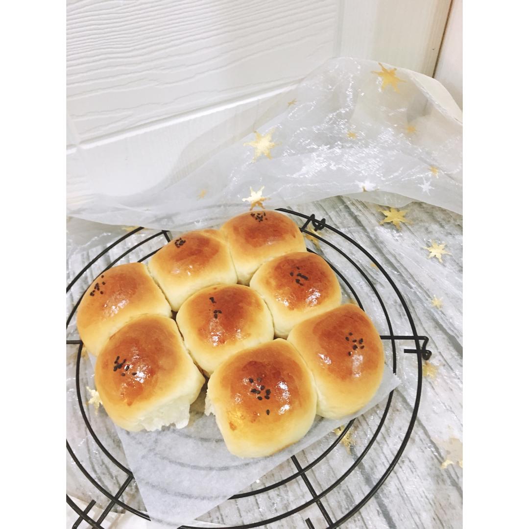 牛奶红豆小餐包