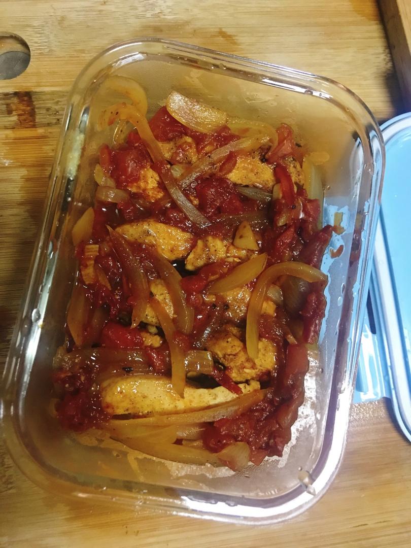 番茄炖鸡胸丨健康·三餐