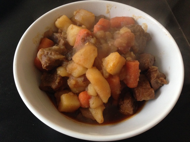 胡萝卜土豆烧牛腩