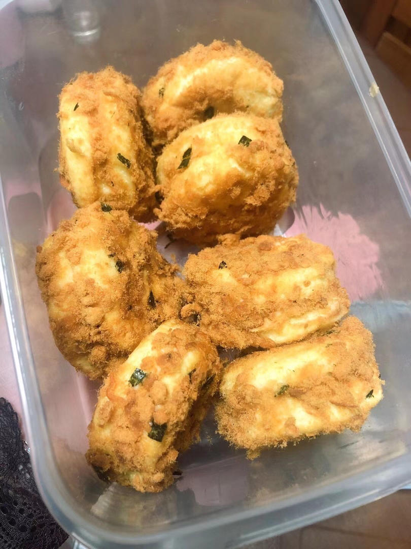 朋友都说比鲍师傅好吃的海苔肉松小贝