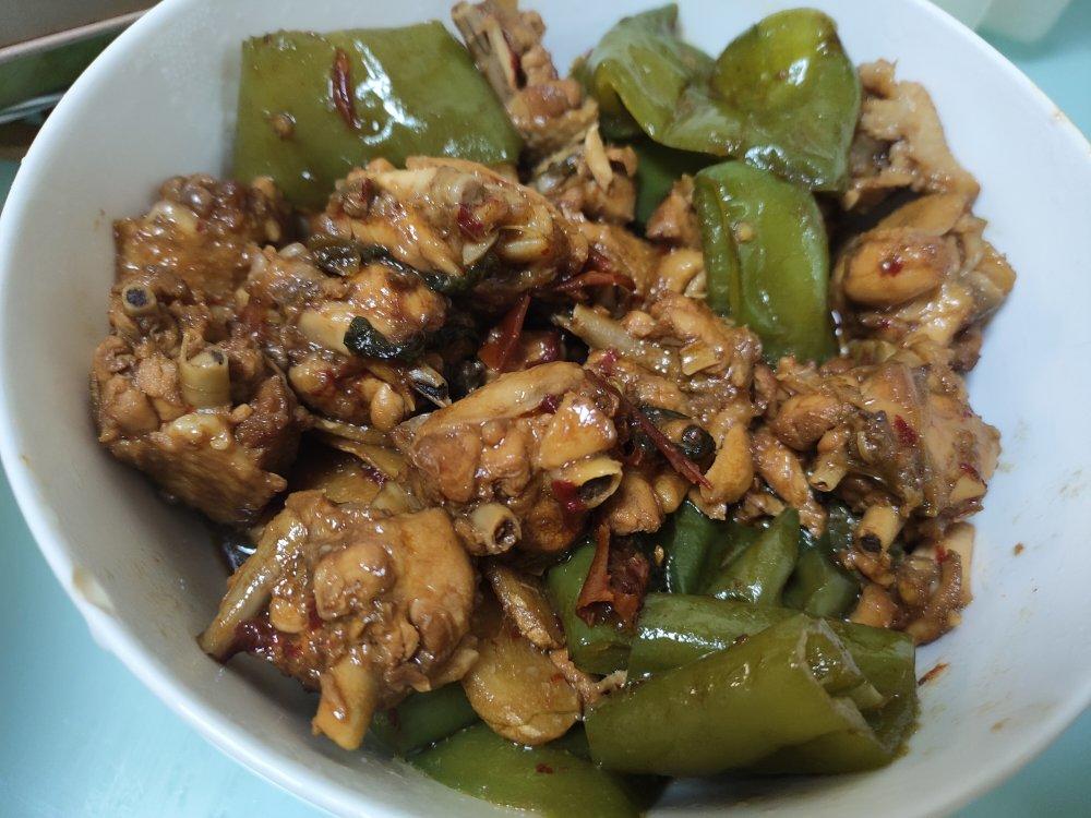 青椒鸡翅 小美版 少油无盐的家常美味 减脂期也可以放心吃 关键很美味