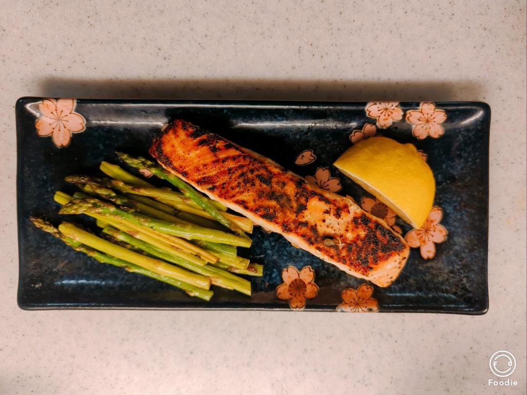 柠檬香煎三文鱼（无油版）