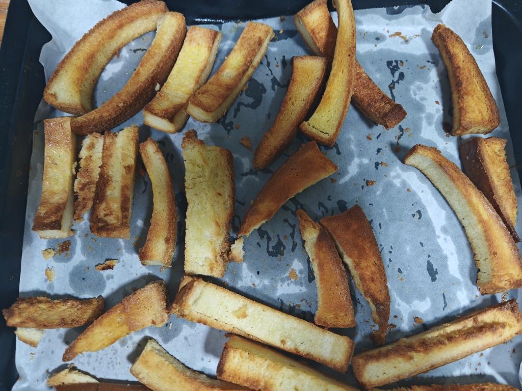 消耗吐司好方法，烤面包干，嘎嘣脆，好吃