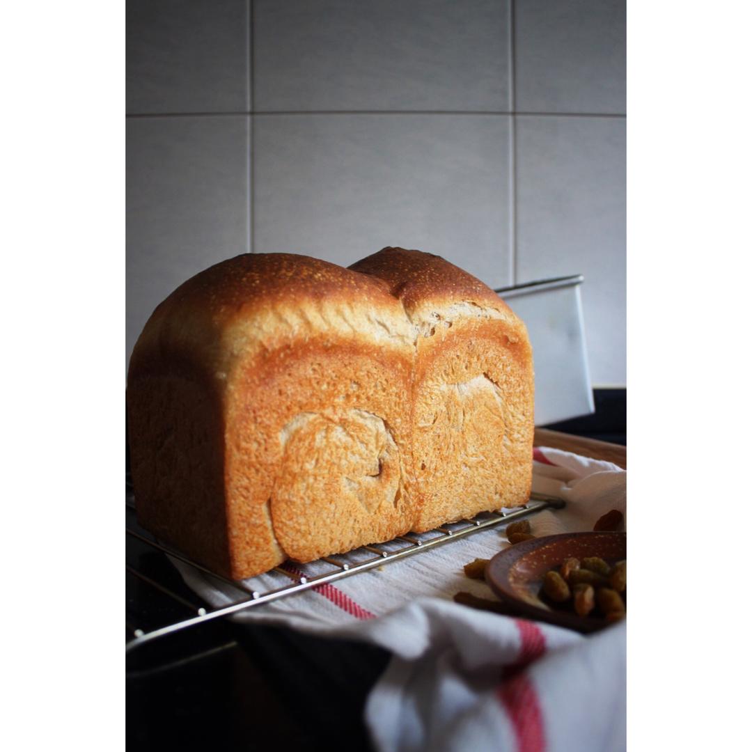 天然酵母葡萄干土司