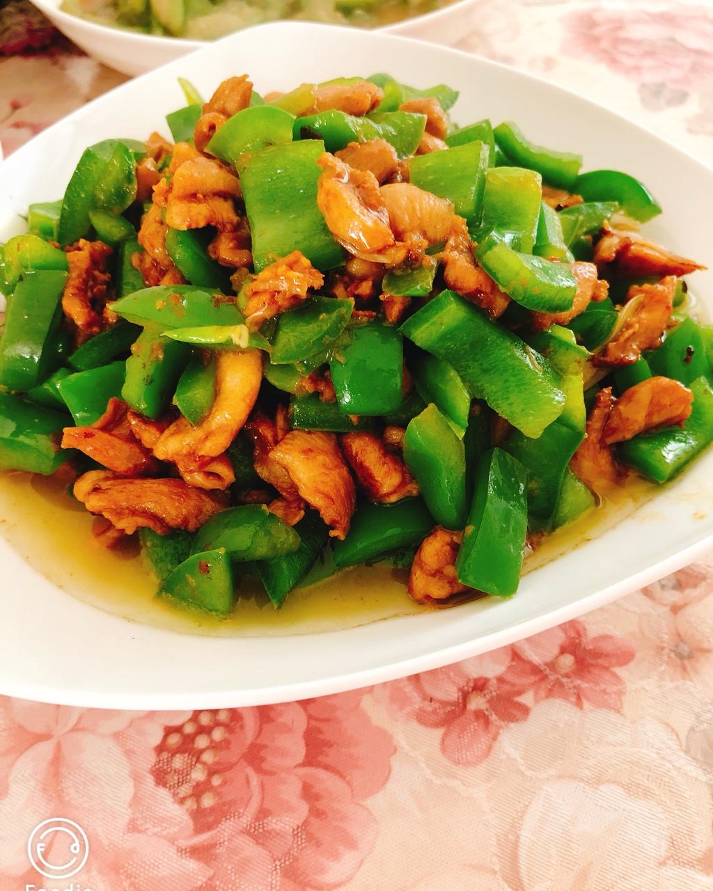 青椒炒鸡腿肉（大厨级别）