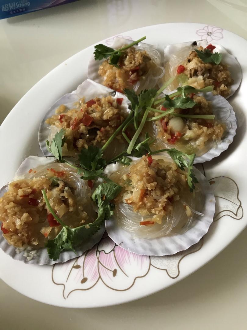 蒜蓉粉丝蒸扇贝（清晰图片步骤讲解）