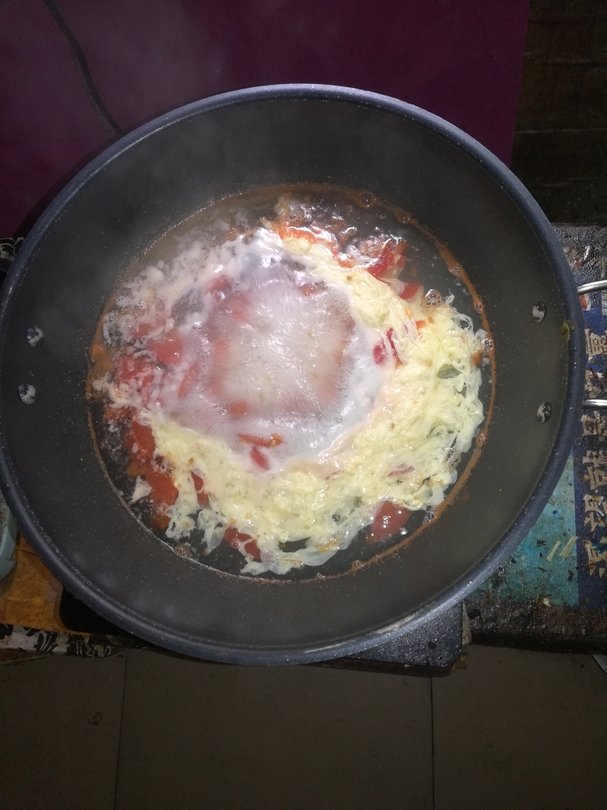 西红柿鸡蛋紫菜汤的做法 步骤3