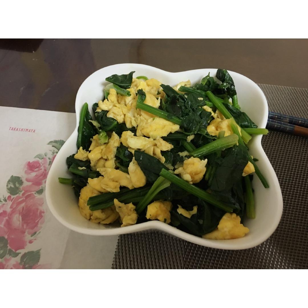 菠菜炒鸡蛋
