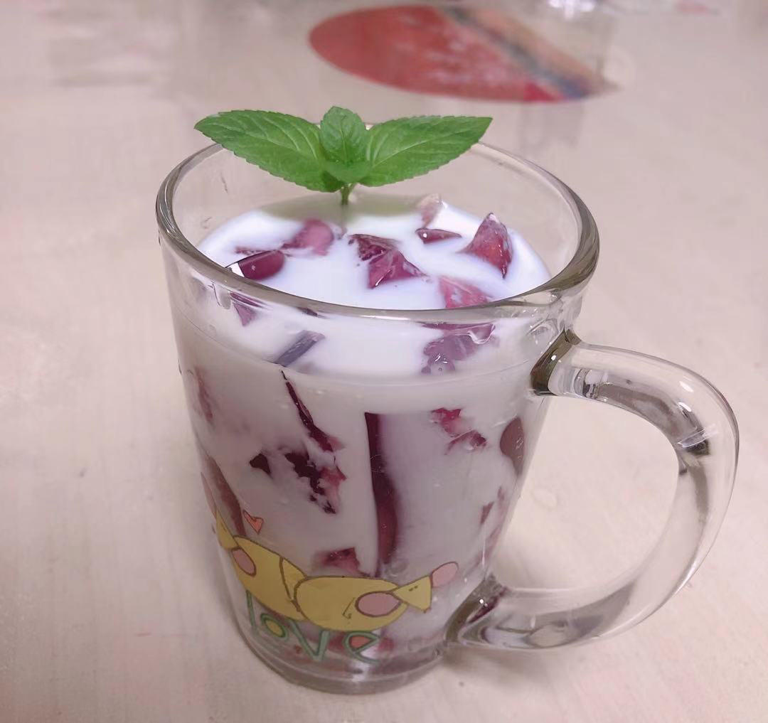 贝壳amy做的葡萄撞奶