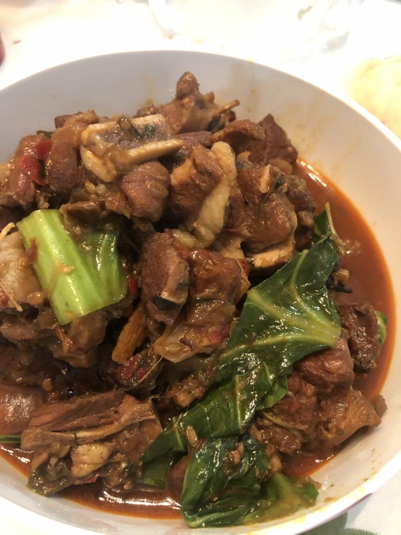 堂妈教你做红汤羊蝎子火锅