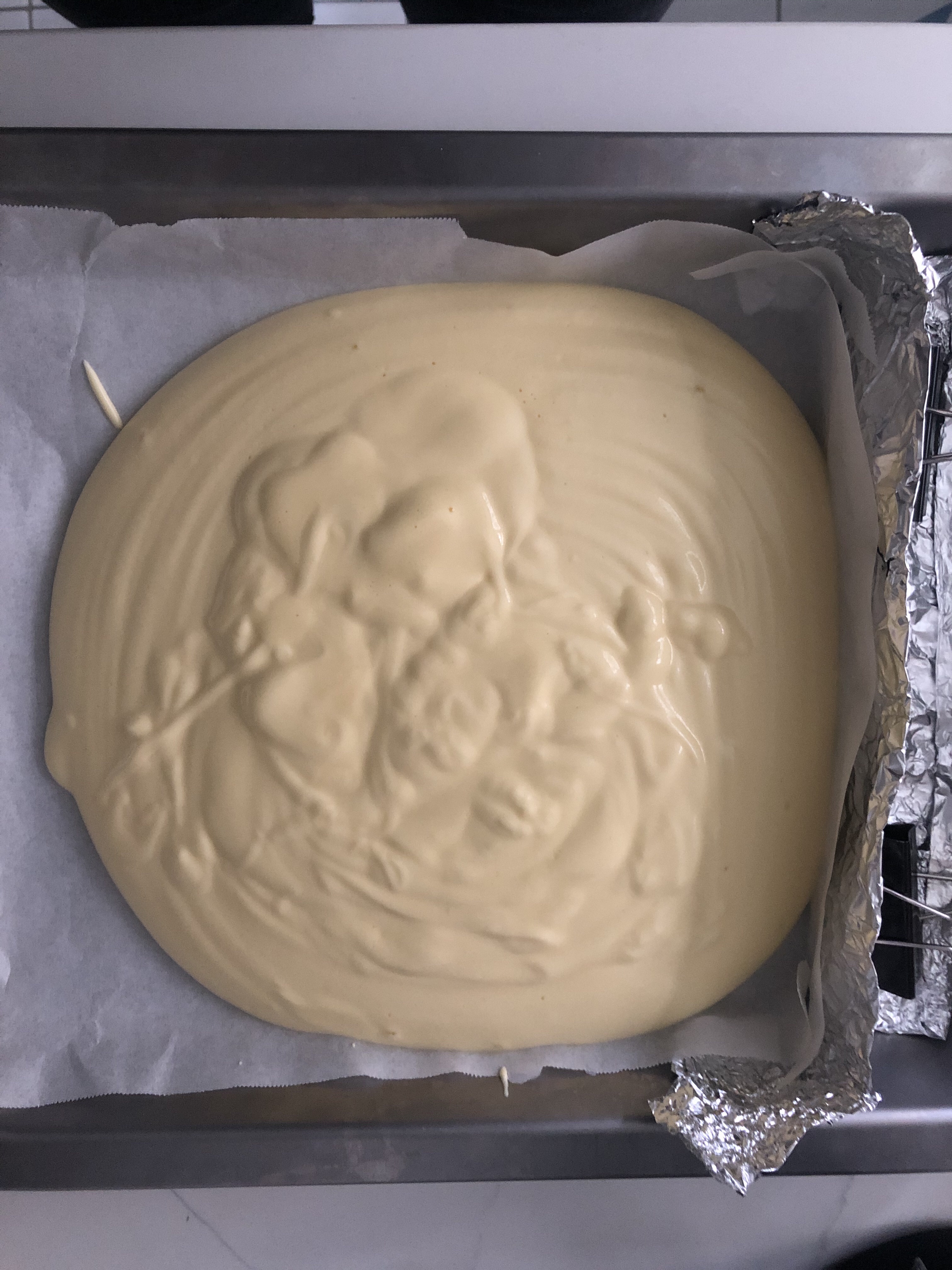 奶油蛋糕卷（用烤箱自带烤盘）的做法 步骤11