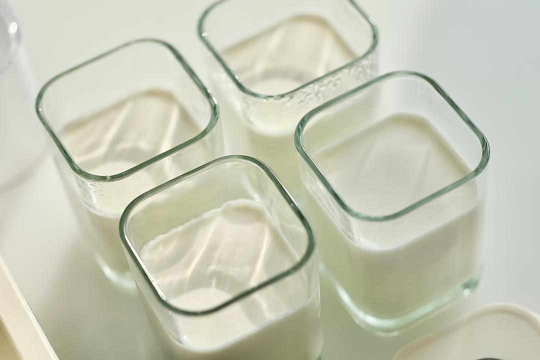 自制健康低糖酸奶/酸奶机版/高颜值🍓9种水果口味的做法 步骤13