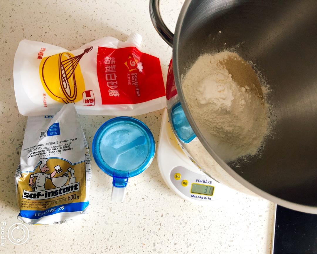 纯奶手撕吐司的做法 步骤1