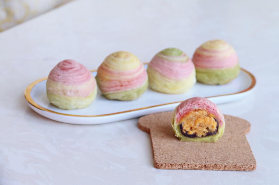 彩虹蛋黄酥（独角兽蛋黄酥）