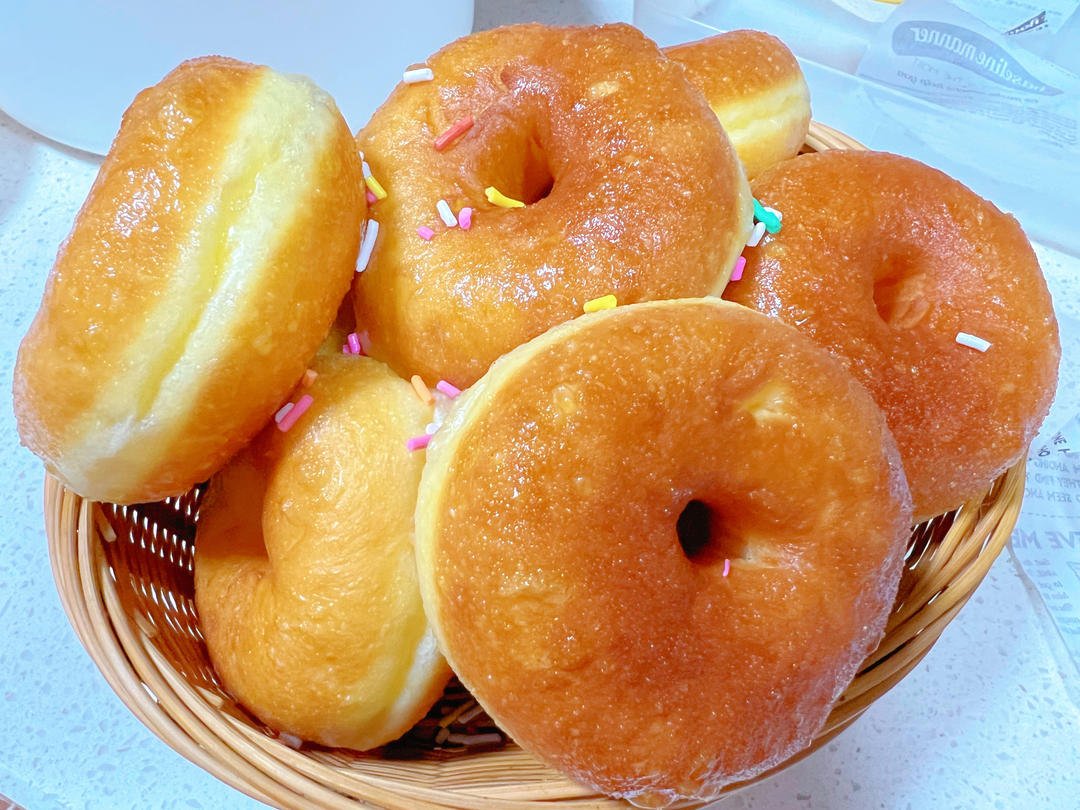 🍩超快手一小时低糖无需烤箱的甜甜圈（详细视频）