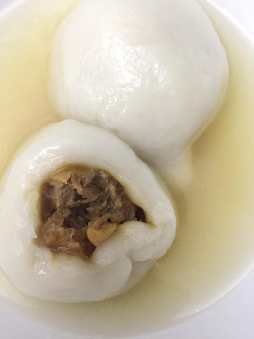 宝贝加油哦做的上海鲜肉大汤圆(内附包汤圆的手法讲解)