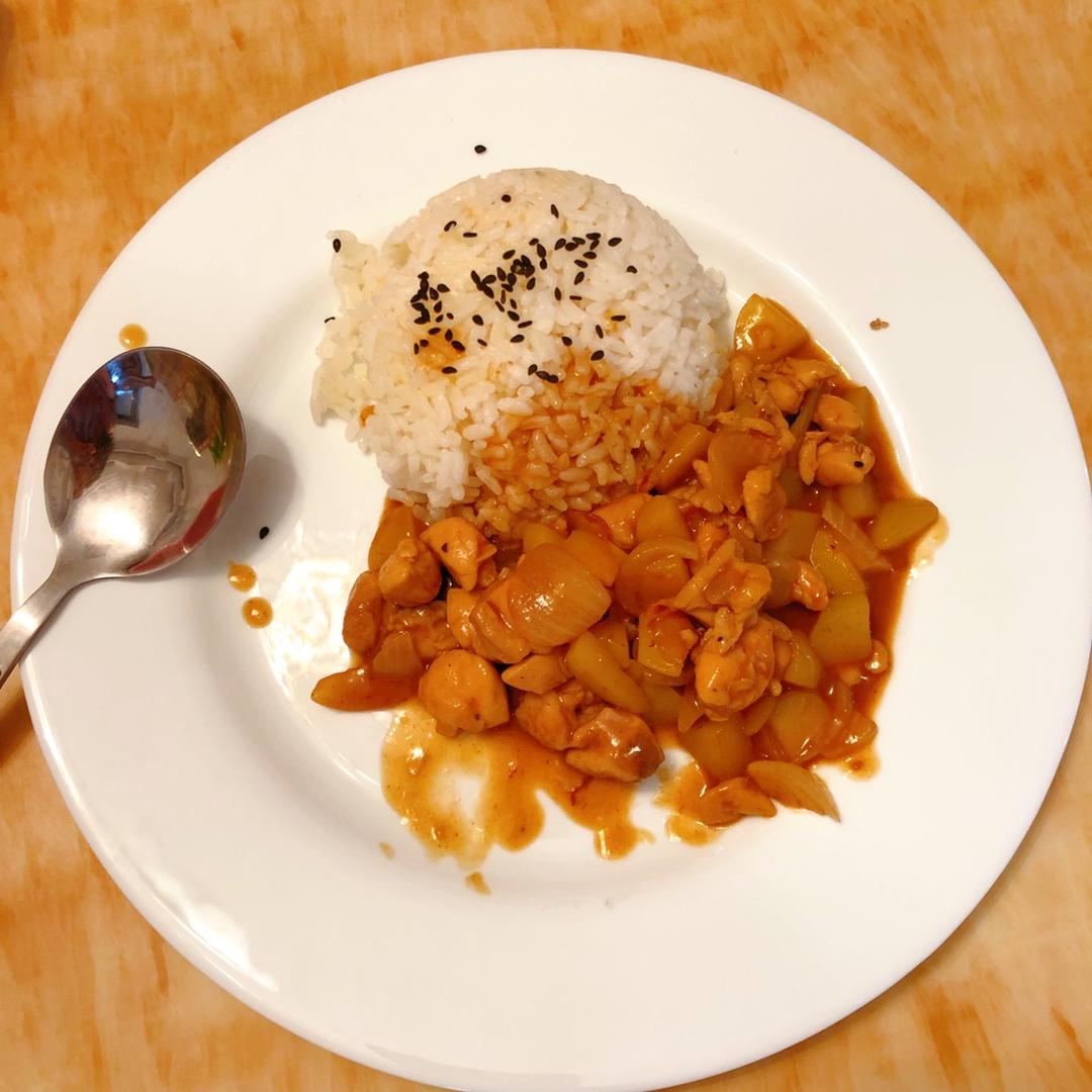 浓香醇厚日式咖喱鸡饭，吃一口就沦陷