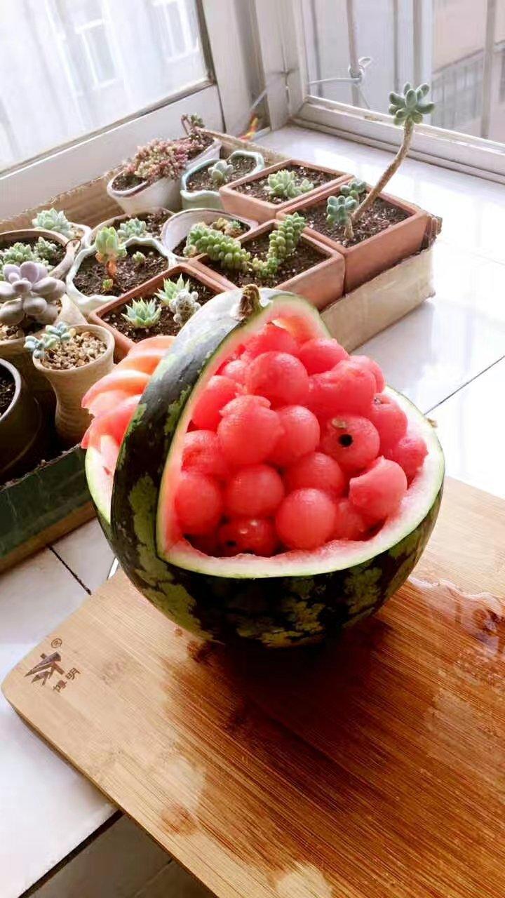 这样吃西瓜🍉吧