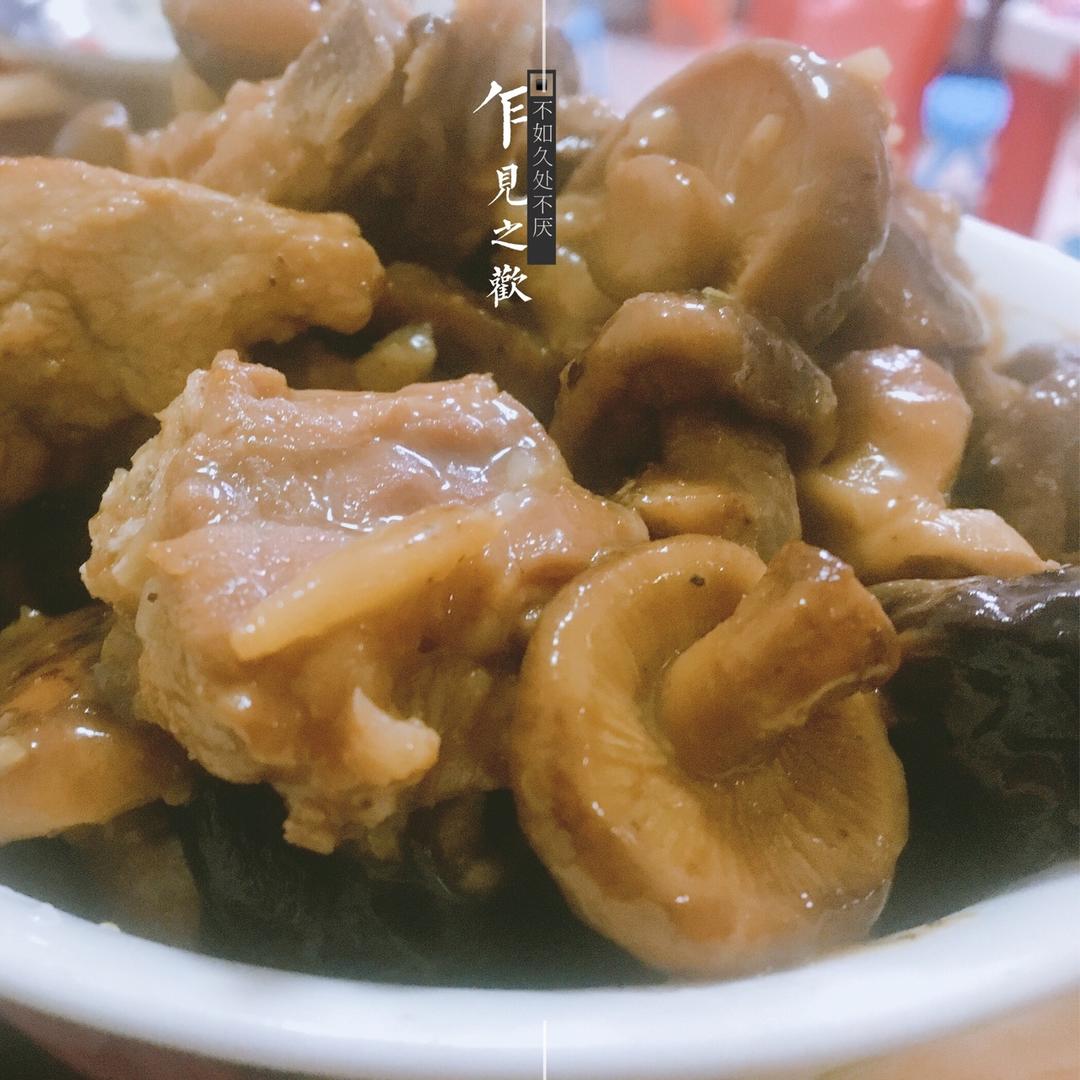 香菇焖排骨