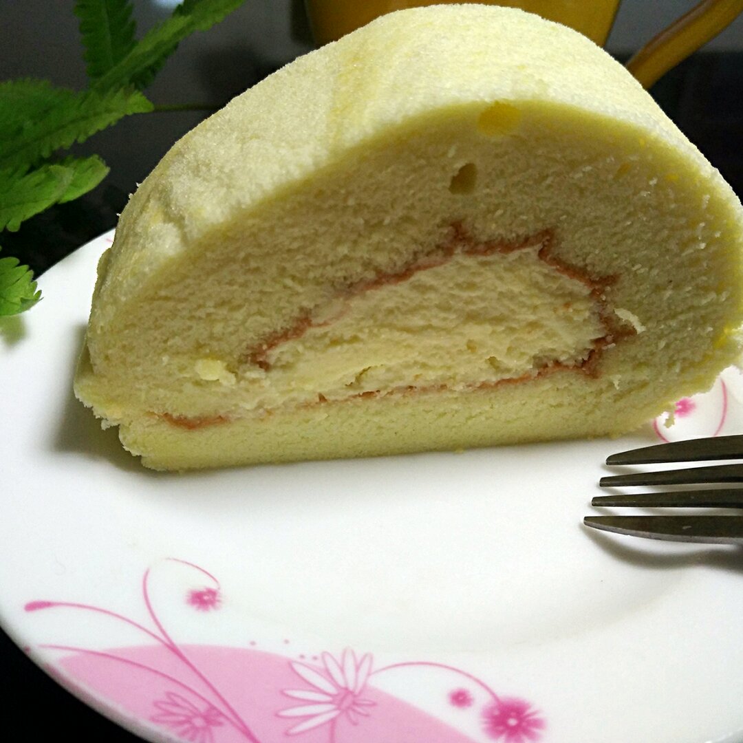 《Tinrry下午茶》教你做基础原味蛋糕卷