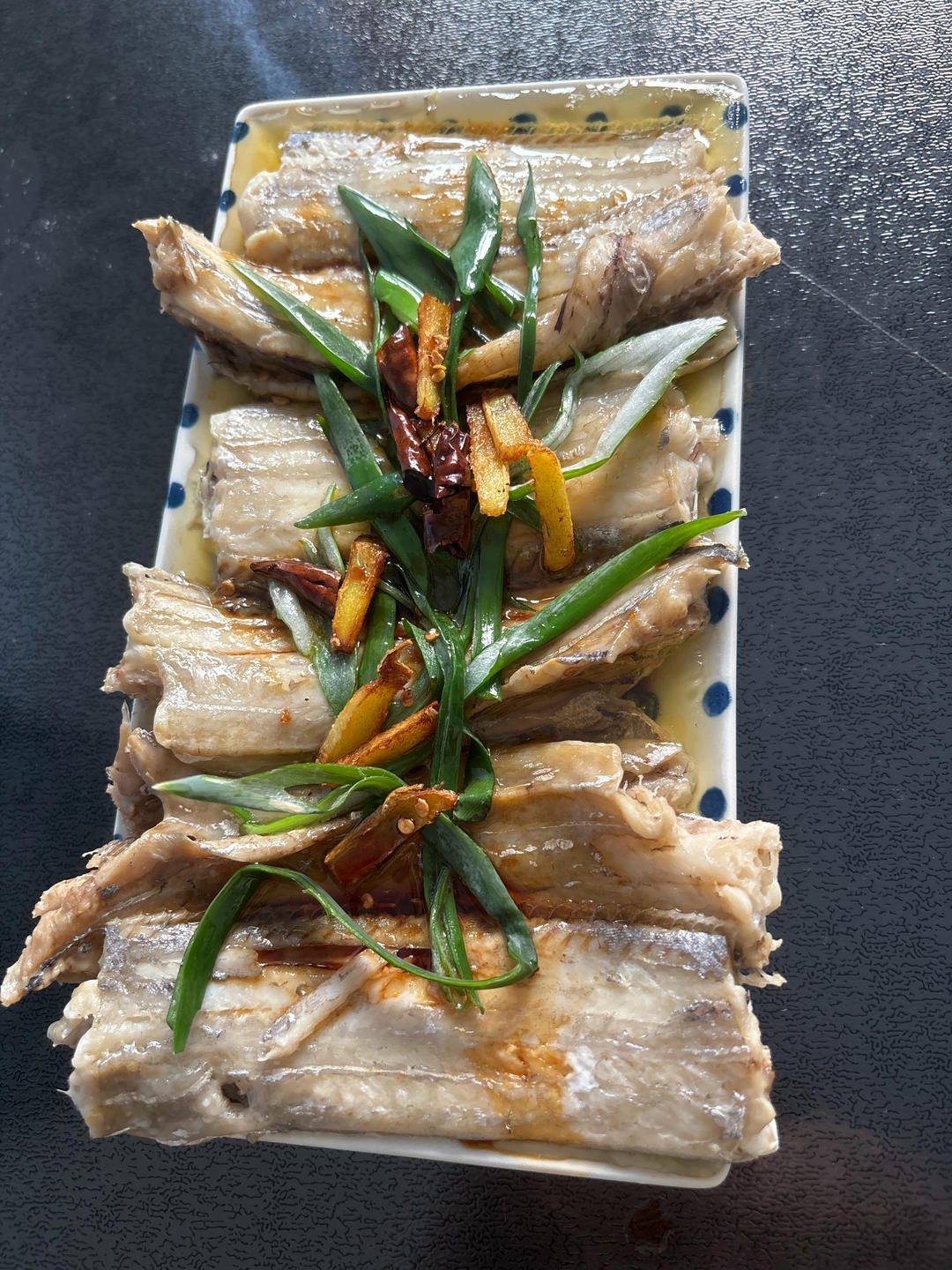 清蒸带鱼❗️检验带鱼是否新鲜的不二法门✌