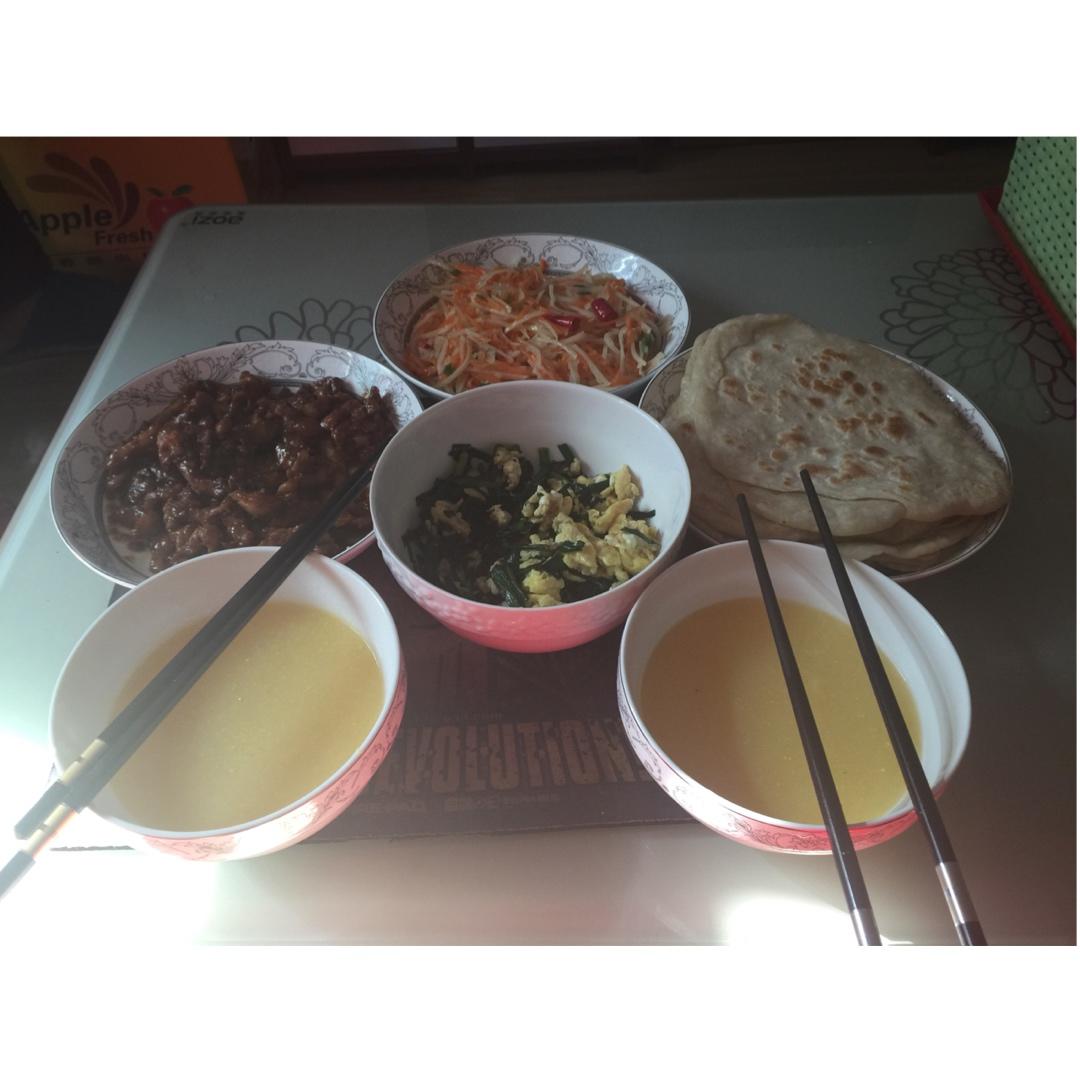 烙春饼(用视频告诉你，这饼有多软)