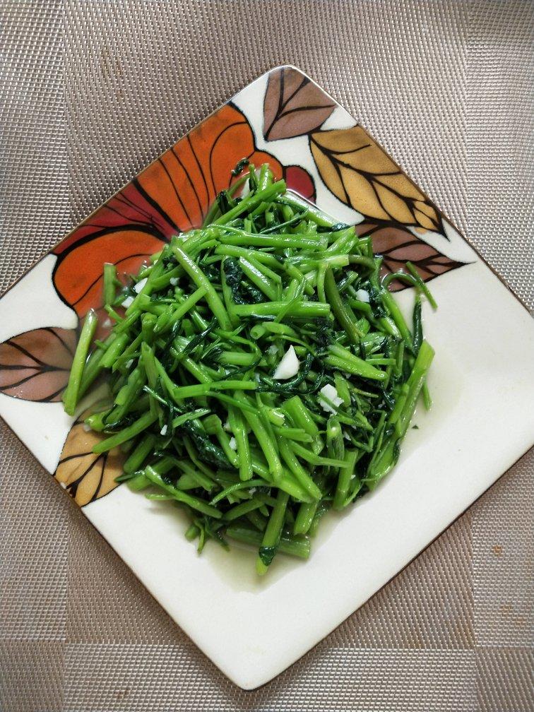 快乐的雍做的蒜蓉空心菜