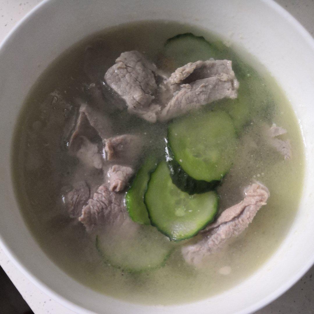 黄瓜肉片汤