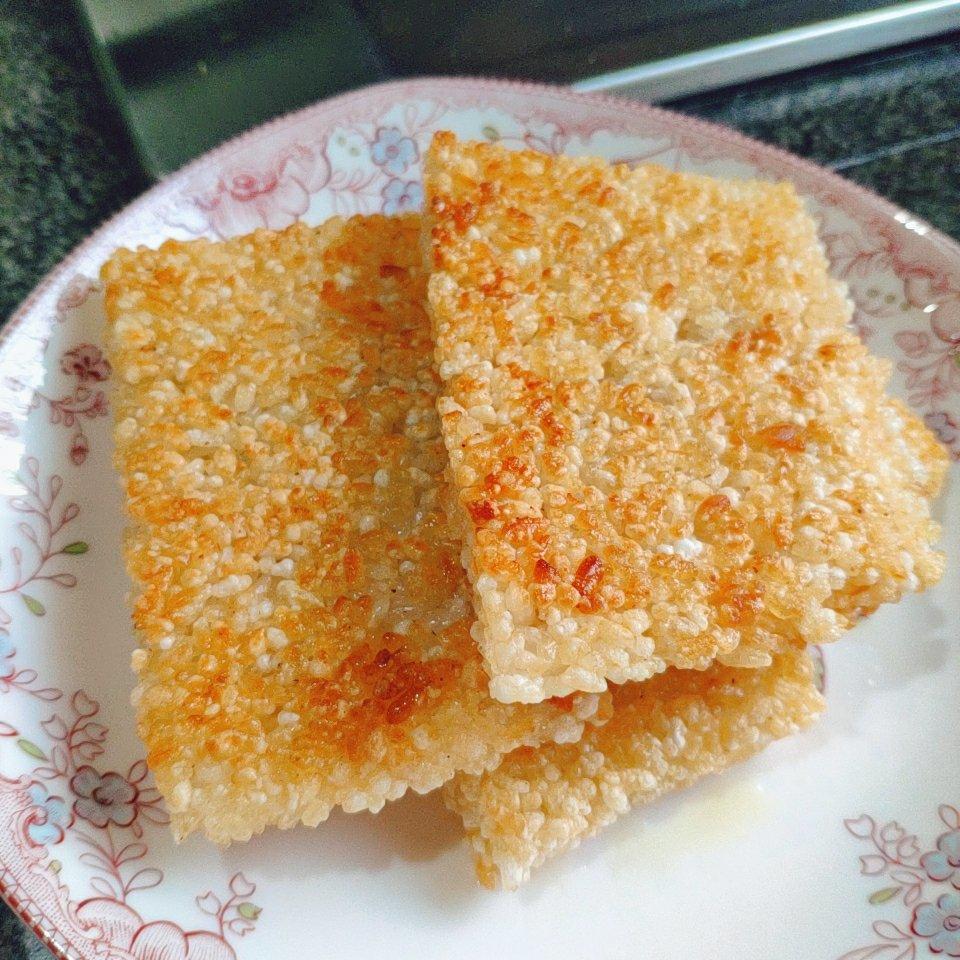 糯米糍粑---江南人叫它糍饭糕！
