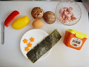 儿童版小熊萌宠香菇鸡丁盖饭❗️酱烧香菇鸡丁饭的做法 步骤2