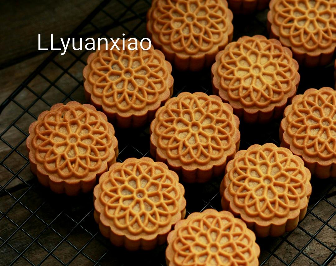 广式月饼——蛋黄莲蓉月饼